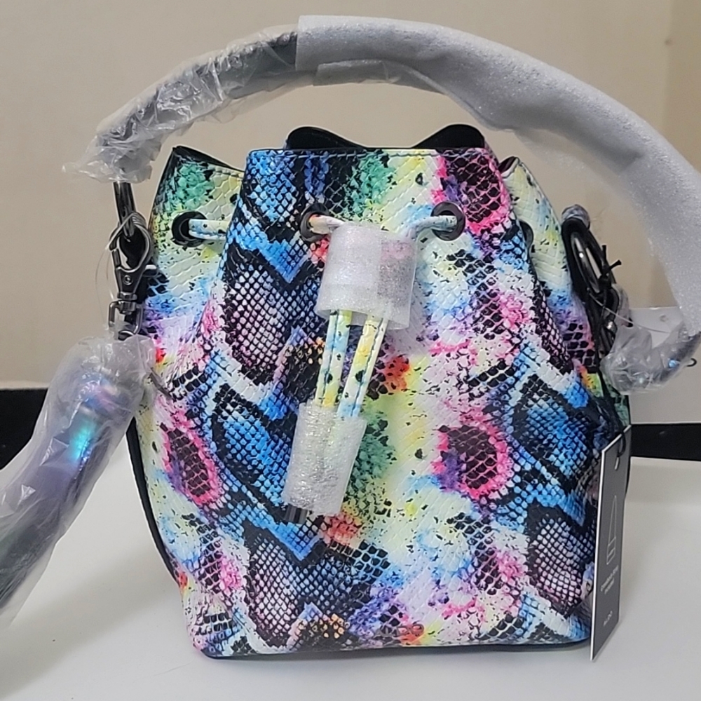 Multi-colored Dororyth crossbody New with tags